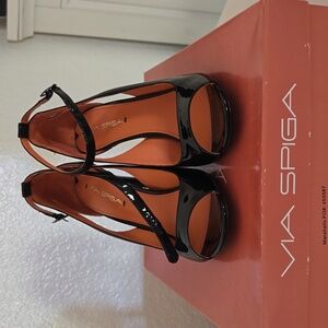 Via Spiga black patent leather heels, Sz 8.5